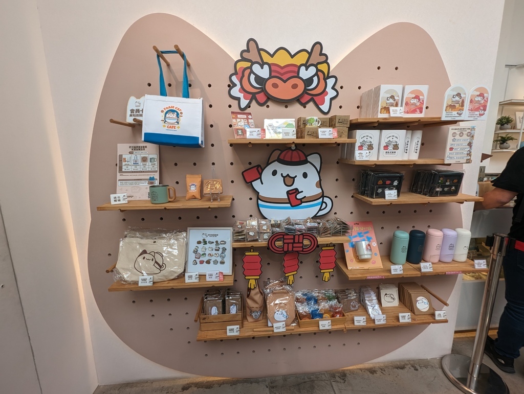 台中「奶泡貓咖啡 FOAM CAT CAFE」