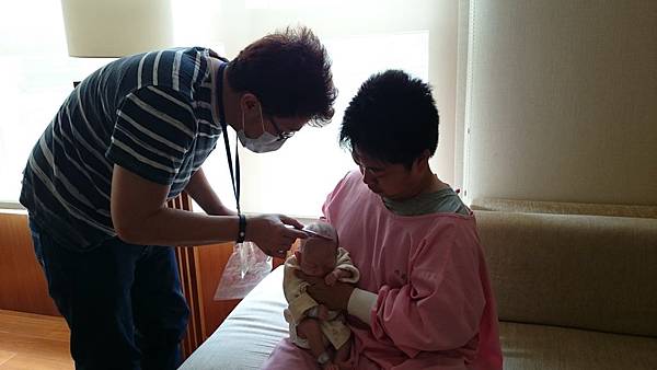 坐月子 嬰兒 髮毛 坐月子 嬰兒 髮毛