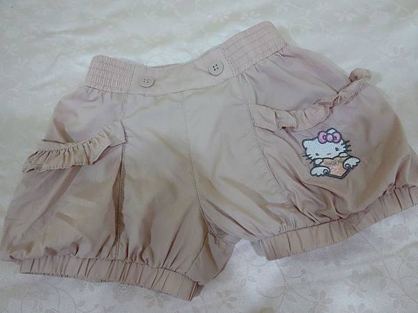19 kitty 粉紅燈籠褲 (1).JPG