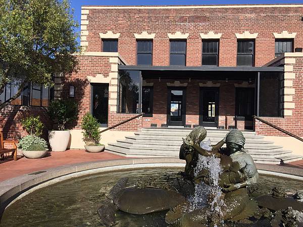 IMG_6985.JPG IMG_6985.JPG