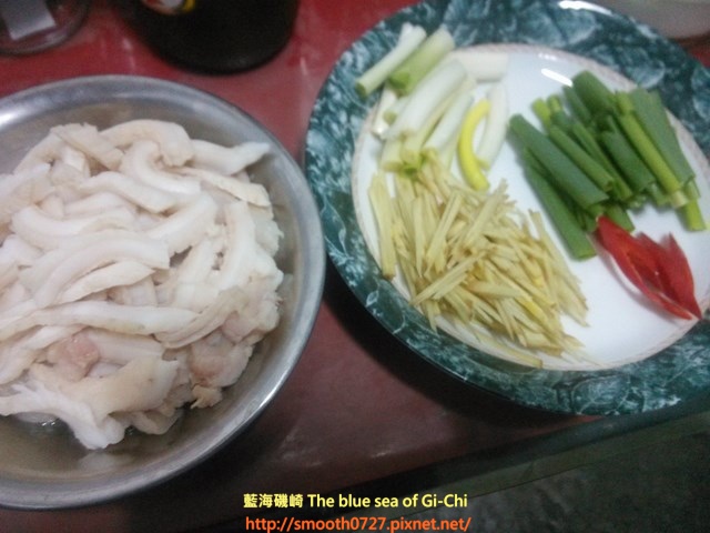 薑絲炒龍腸(曼波魚腸)