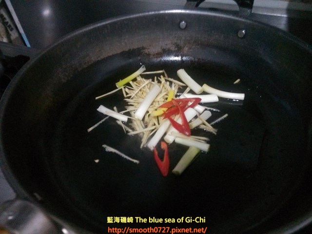 薑絲炒龍腸(曼波魚腸)