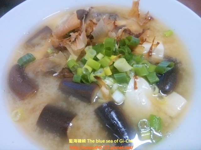 紫茄味增豆腐湯 紫茄味增豆腐湯