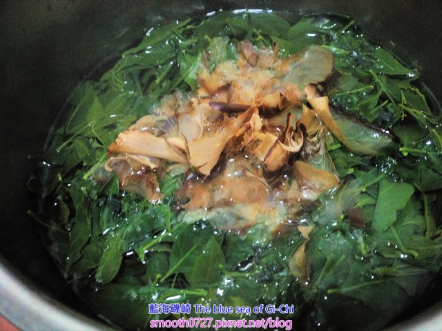 部落美食-山柚(山柑仔)葉柴魚湯