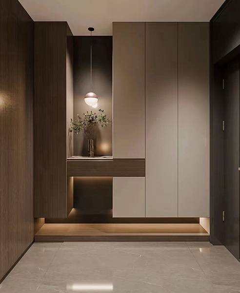 暖木與奶白搭配的玄關設計，溫潤中帶質感，簡約裡見層次。