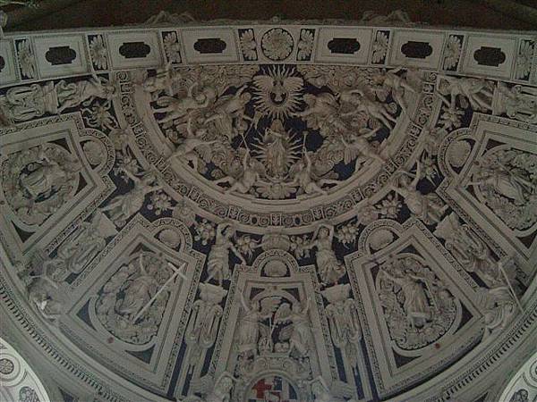 Trier教堂華麗的天花板