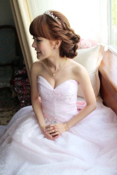 宜蘭新秘 怡靜 0939298857  (新娘秘書/宴會彩妝/整體造型/孕婦寫真/寶寶寫真/自助婚紗/婚紗攝影/婚禮紀錄) https://www.facebook.com/mvchen28 宜蘭婚攝 史努比 0932298857 http://www.snoopywedding.com/