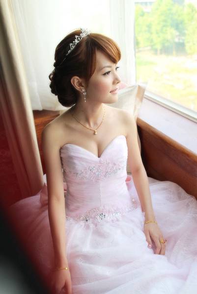 宜蘭新秘 怡靜 0939298857  (新娘秘書/宴會彩妝/整體造型/孕婦寫真/寶寶寫真/自助婚紗/婚紗攝影/婚禮紀錄) https://www.facebook.com/mvchen28 宜蘭婚攝 史努比 0932298857 http://www.snoopywedding.com/