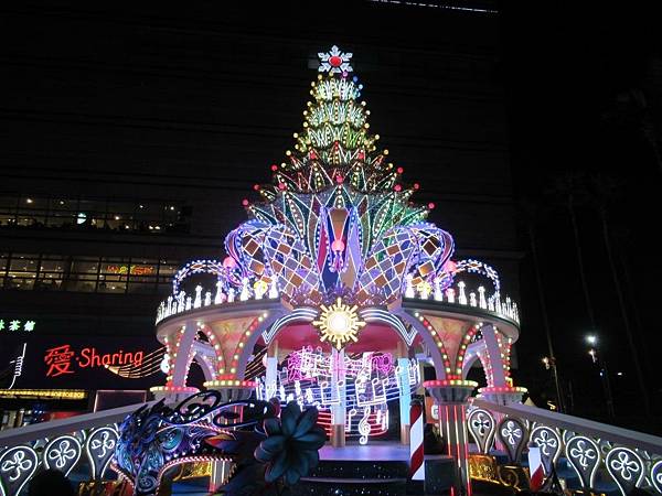 2025高雄夢時代和SKM Park Outlets聖誕裝飾 2025高雄夢時代和SKM Park Outlets聖誕裝飾