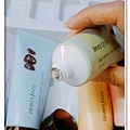 106.06.27innisfree-濟州島火山泥調色面膜7色+面膜刷-3.jpg