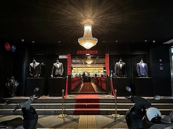 LINE_ALBUM_1130424 Luxe Kaohsiung 新酒單合作_240427_1.jpg