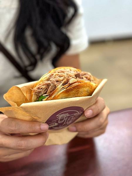 LINE_ALBUM_1131125 春焰老潼關肉夾饃 總店_241204_9.jpg