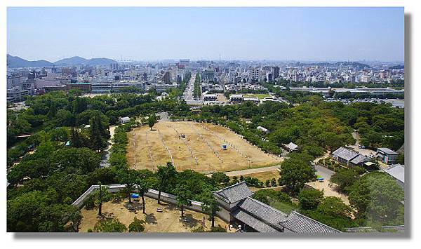 姬路城天守上眺望姬路市市景