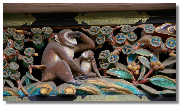 日光東照宮神廄舍上的猴子雕刻 日光東照宮神廄舍上的猴子雕刻