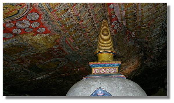 丹布拉石窟廟(Dambulla Cave Temples)