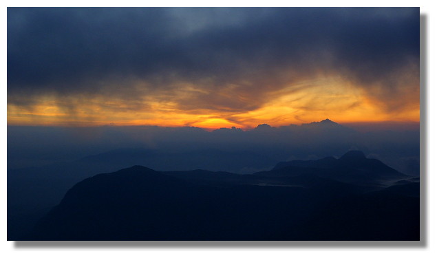 亞當山/亞當峰(Adam's Peak/Sri Pada)