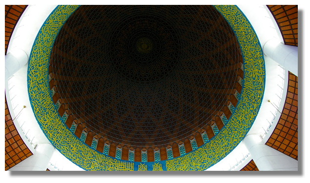 Masjid Sultan Salahuddin Abdul Aziz Shah(藍色清真寺) Masjid Sultan Salahuddin Abdul Aziz Shah(藍色清真寺)