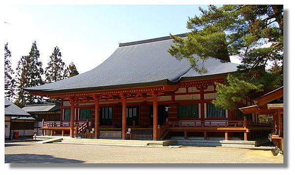 平泉毛越寺本堂