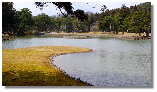 平泉毛越寺大泉が池(州浜)