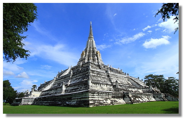 大城 Chedi Phu Khao Thong 大城 Chedi Phu Khao Thong