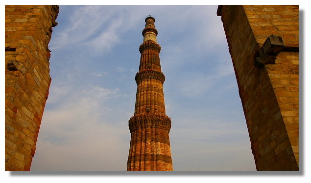 古德卜尖塔(Qutb Minar)