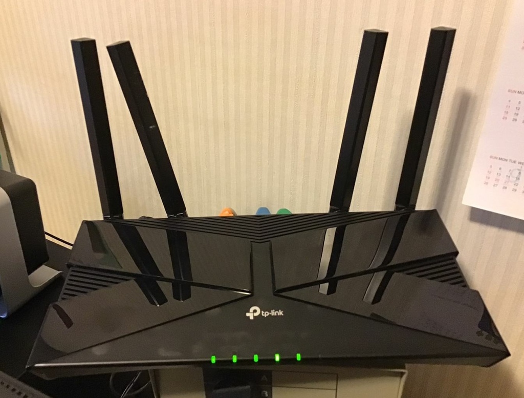 tp-link ax20.jpg tp-link ax20.jpg