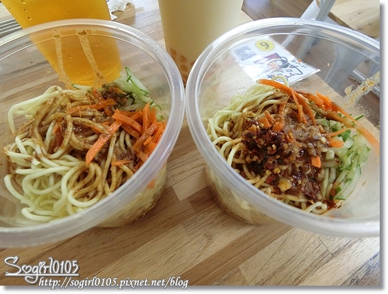 貓八涼麵 貓八涼麵