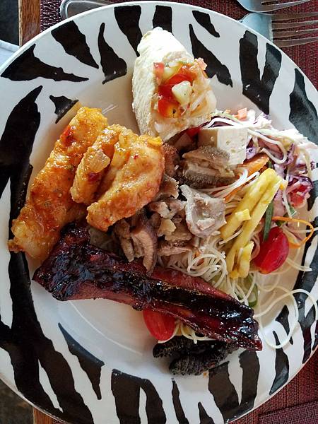 Lunch at Chobe Marina Lodge.jpg