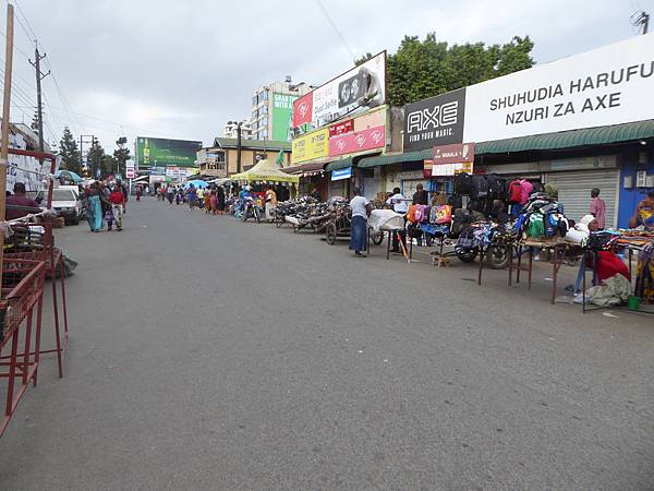 Arusha market (1).JPG