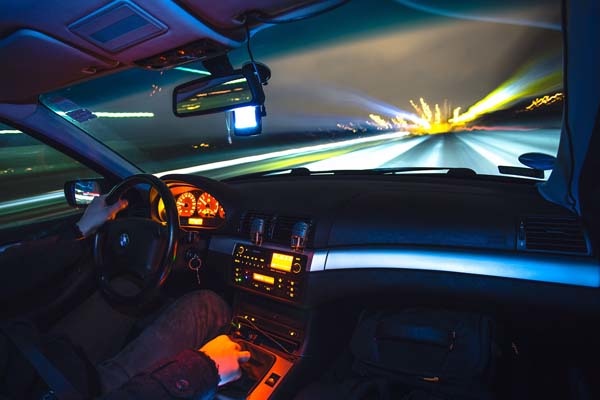 汽車前擋玻璃清潔,讓愛車玻璃視線清晰過好年│SolarGard 舒熱佳頂級隔熱紙1 汽車前擋玻璃清潔,讓愛車玻璃視線清晰過好年│SolarGard 舒熱佳頂級隔熱紙1