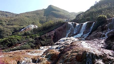 金瓜石瀑布。