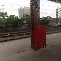 經過羅東站，開始飄雨了，不！！！