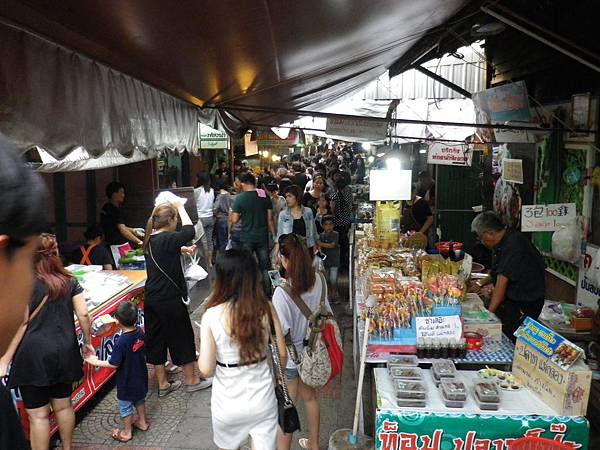 161 161030 Amphawa Floating Market.JPG