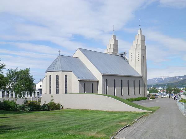 174 160608 Akureyri-church.JPG