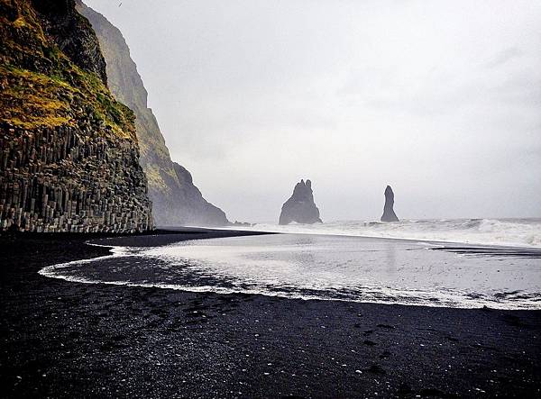 vik_iceland_beach.jpg