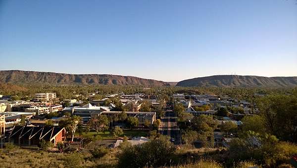 澳洲 中部 愛麗絲泉alice Springs 一個女生去旅行 痞客邦