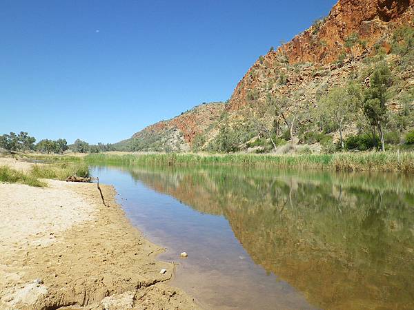 216 160910 West Macdonnell Ranges-Glen Helen Gorge.JPG