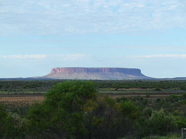 020 160912 way to Uluru.JPG