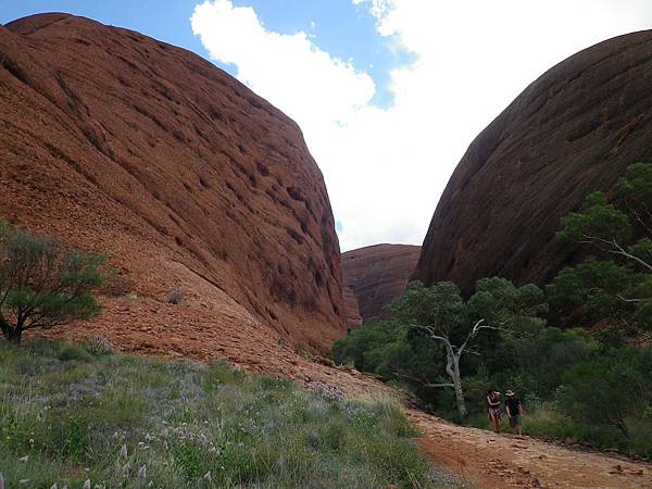 164 160912 Kata Tjuta-Valley of Winds.JPG