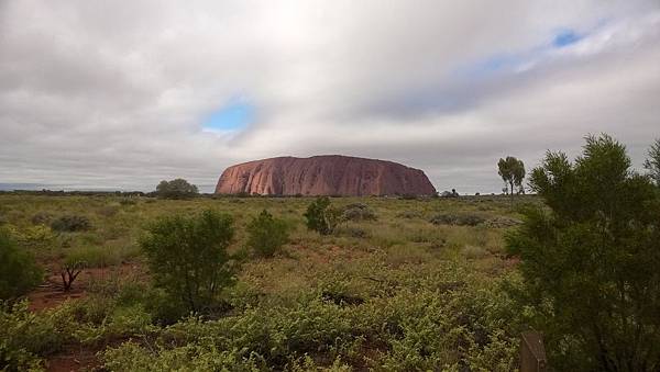 215 160913 Uluru.jpg