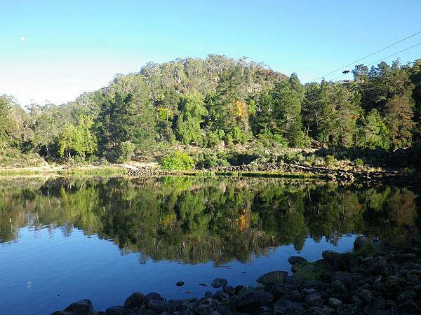 109 180404  Launceston-Cataract Gorge-First Basin.JPG