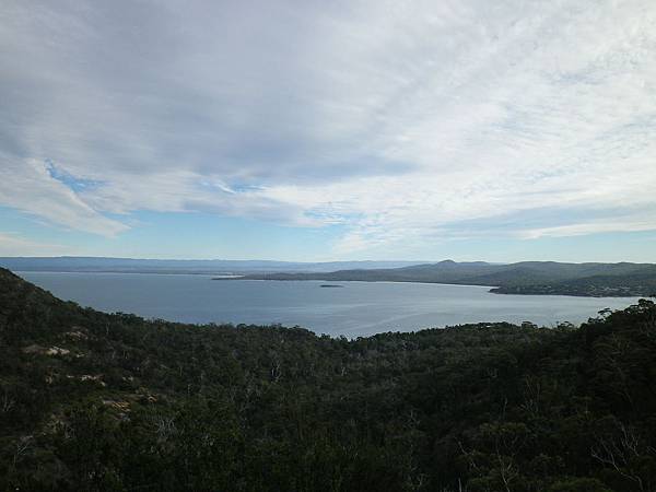 031 180405 Freycinet NP-Coles Bay.JPG