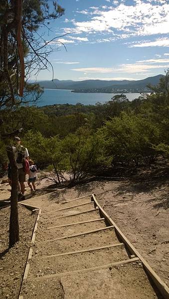 200 180405 Freycinet NP.jpg