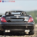 Benz SLK55 AMG by Kyosho 006.JPG