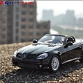 Benz SLK55 AMG by Kyosho 017.JPG