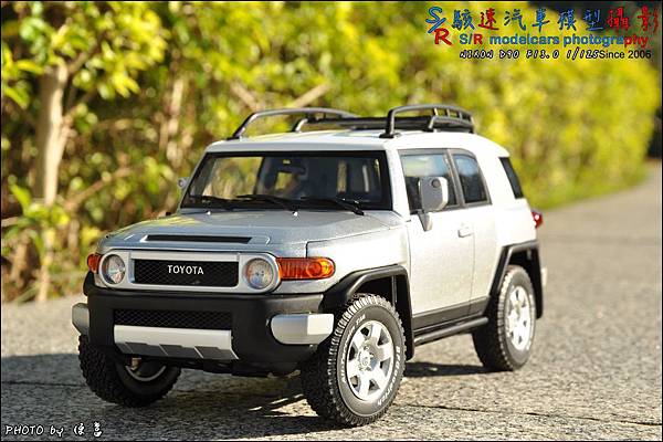 TOYOTA FJ CRUISER by AUTOart 051.JPG