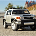 TOYOTA FJ CRUISER by AUTOart 053.JPG