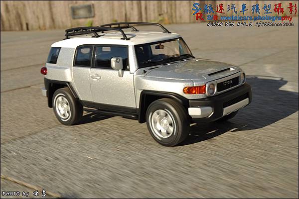 TOYOTA FJ CRUISER by AUTOart 061.JPG