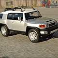 TOYOTA FJ CRUISER by AUTOart 061.JPG