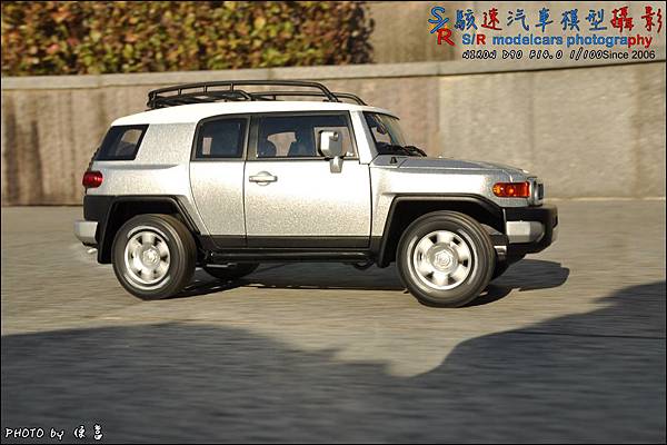 TOYOTA FJ CRUISER by AUTOart 067.JPG